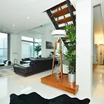Penthouse With Iconic Views